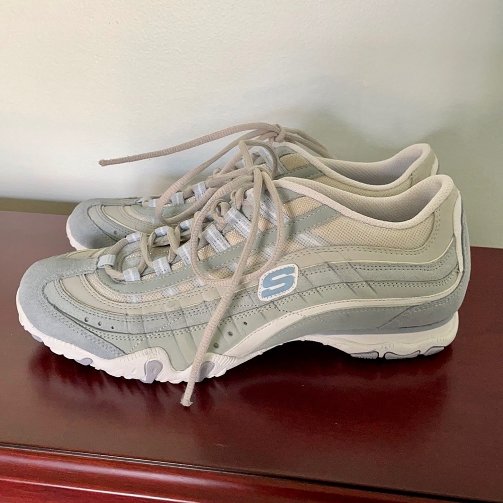 Skechers Tennis Shoes